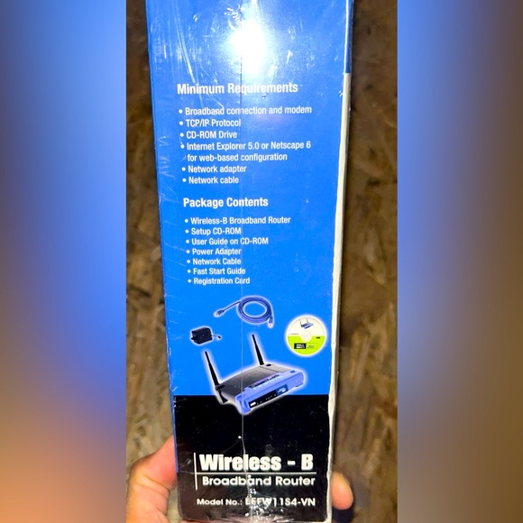 Linksys Wireless B Network Access Point 2.4Ghz 802.11b Sealed BEFW11S4-VN - Picture 2 of 5